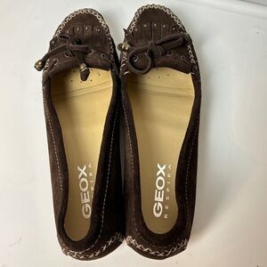 NWOT -GEOX - Brown Suede Moccasin Loafers 
Size: 39 - fits 8.5 IMO.